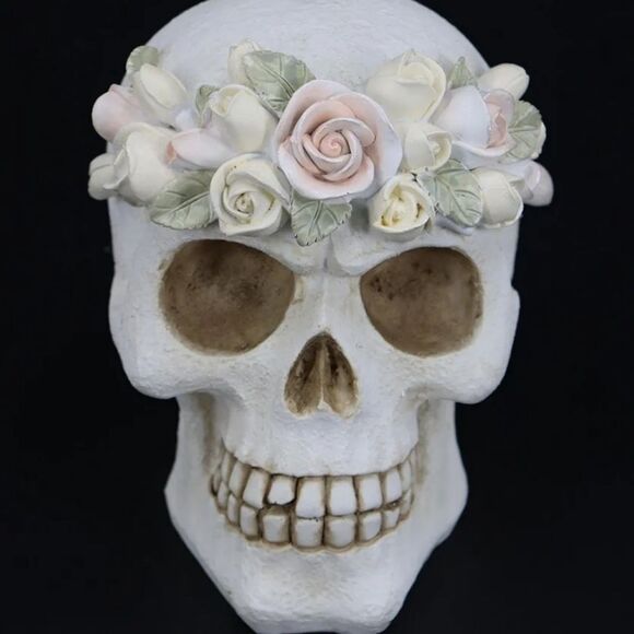 Laikearts Resin Floral Skull Accent - Picture 4 of 13